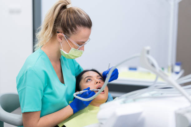 Best Weekend Emergency Dentist in Staples, CT